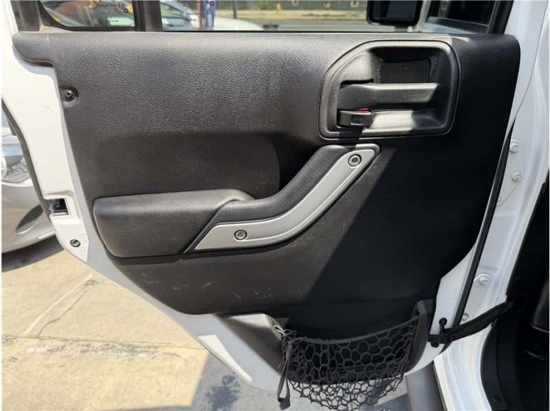 Used 2015 Jeep Wrangler Unlimited Sport AWD/4WD image 20