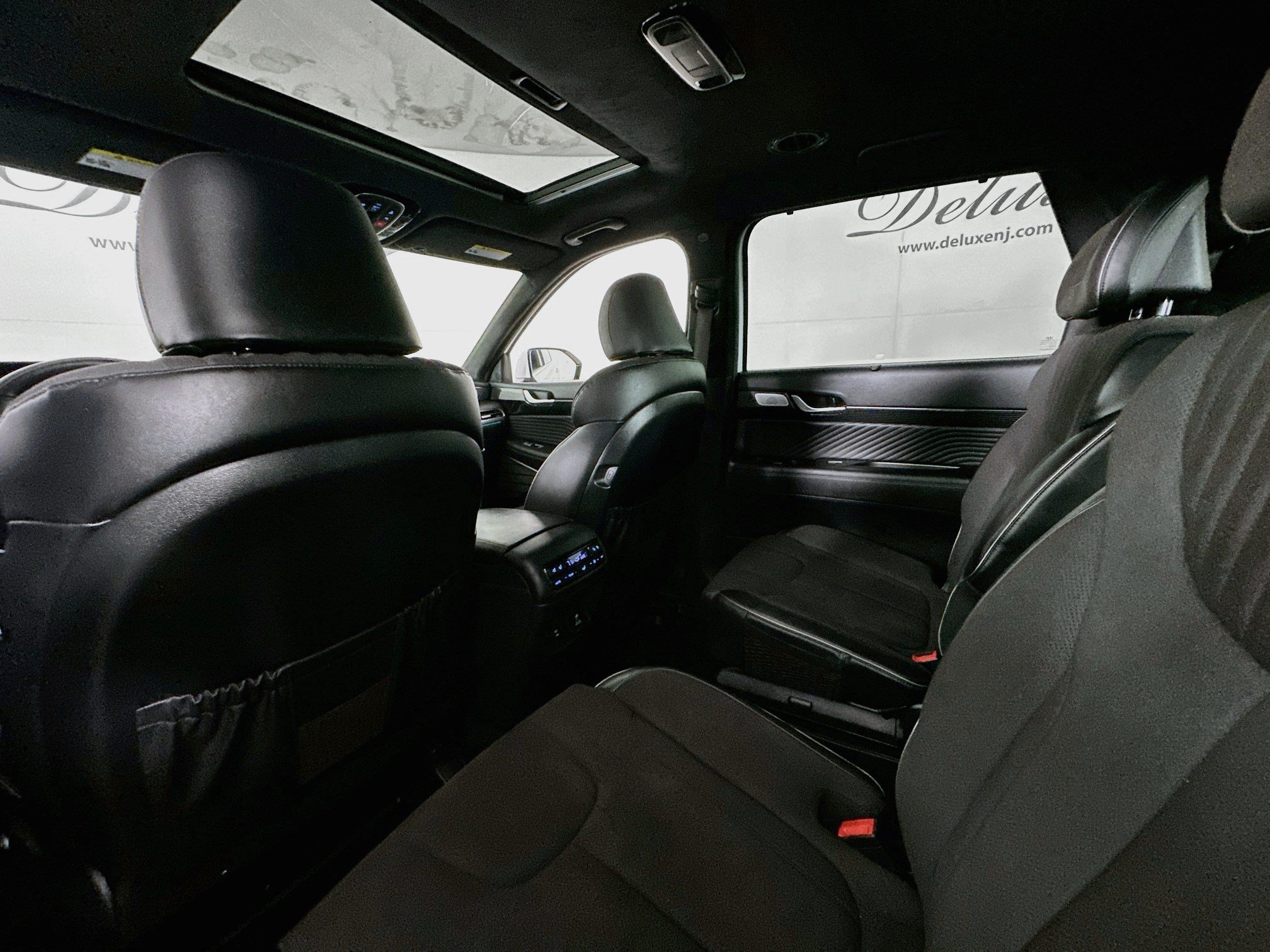 Used 2025 Hyundai Palisade Calligraphy AWD/4WD image 25