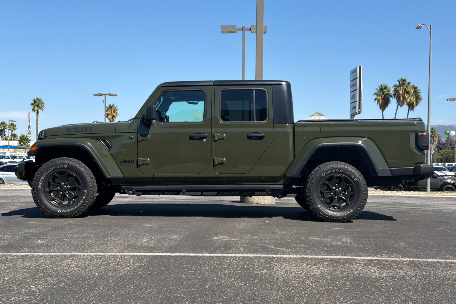 Used 2022 Jeep Gladiator Sport AWD/4WD image 7
