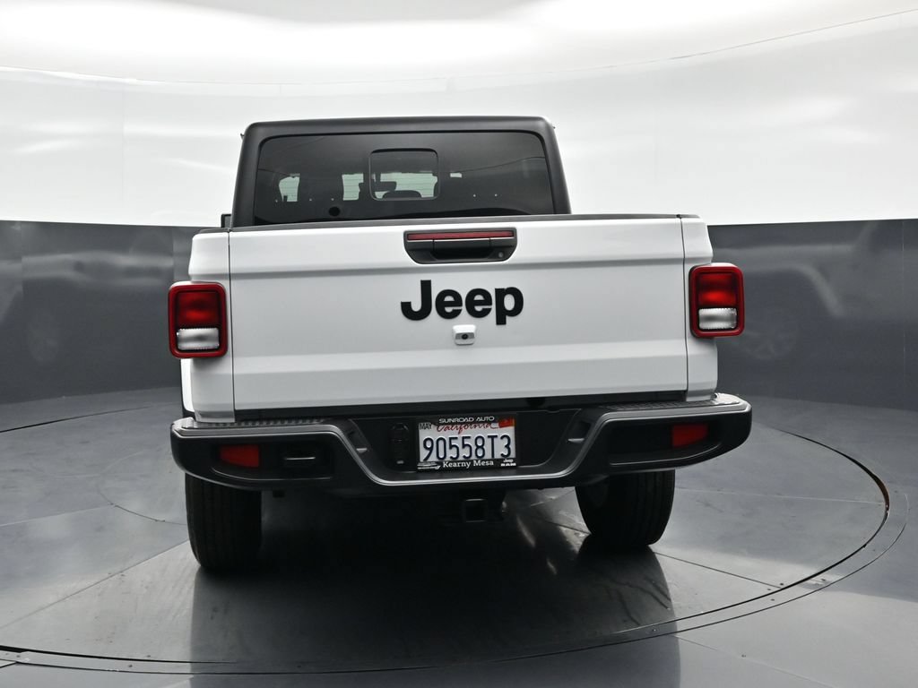 Used 2023 Jeep Gladiator Sport AWD/4WD image 20