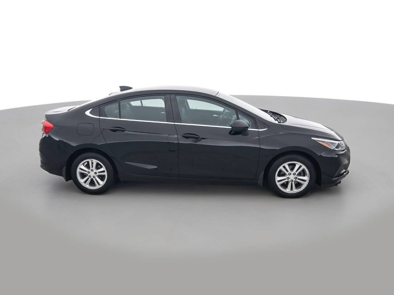 Used 2016 Chevrolet Cruze LT FWD image 4