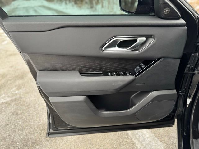 Used 2024 Land Rover Range Rover Velar Dynamic SE image 10