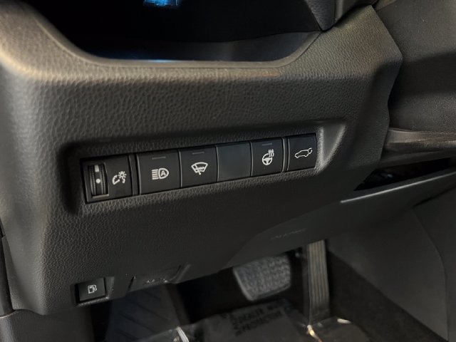Used 2019 Toyota RAV4 XSE AWD/4WD image 25