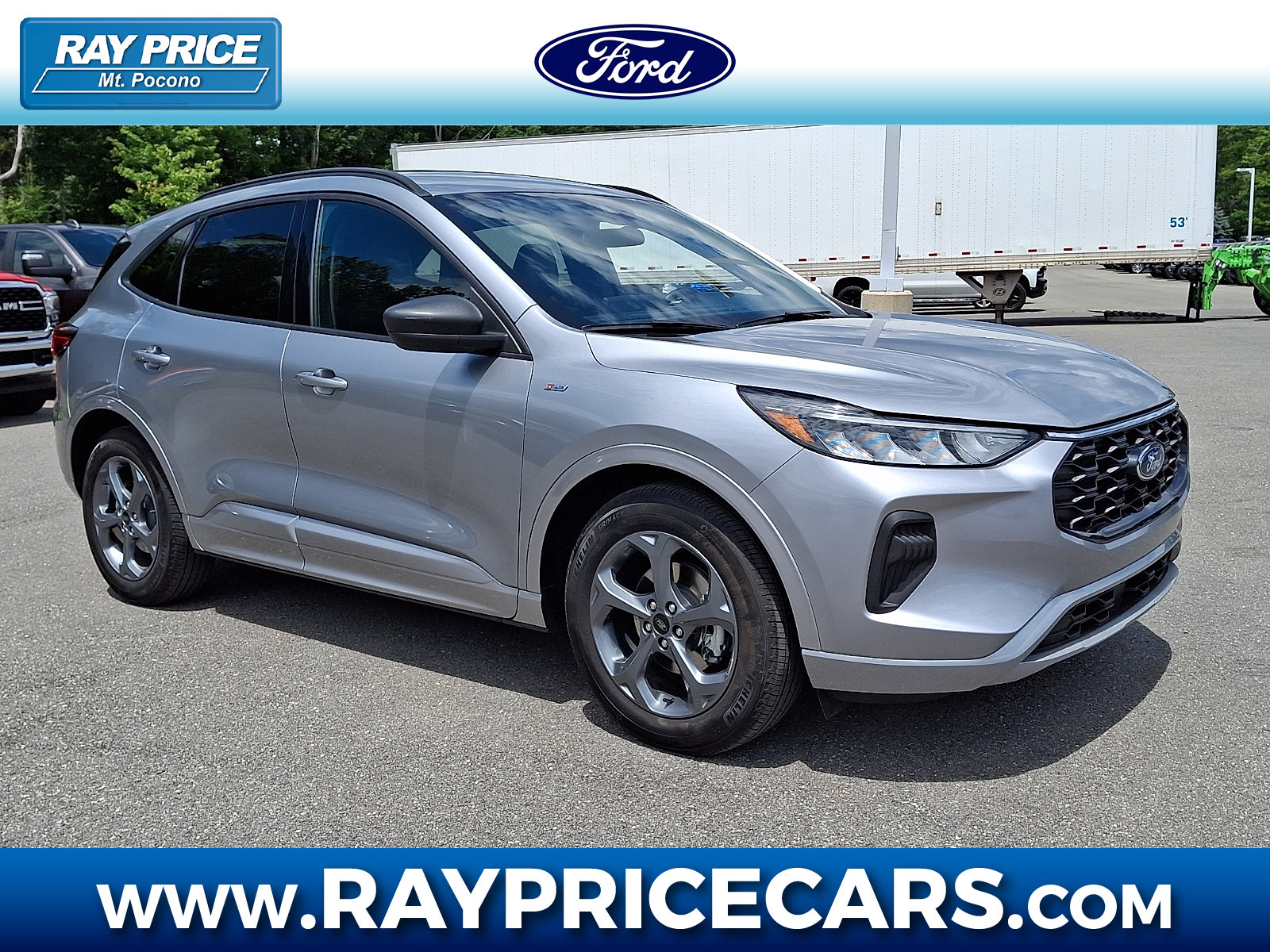 Used 2024 Ford Escape ST-Line w/ Tech Pack #1 FWD image 1