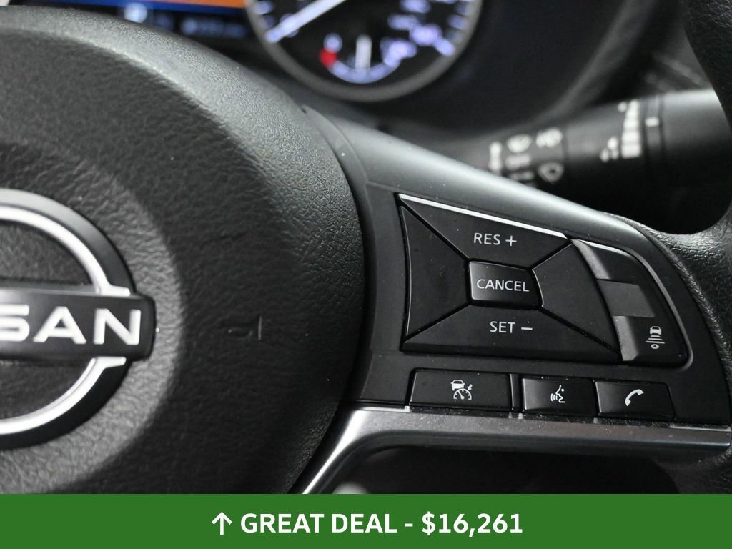 Used 2024 Nissan Sentra SV image 39