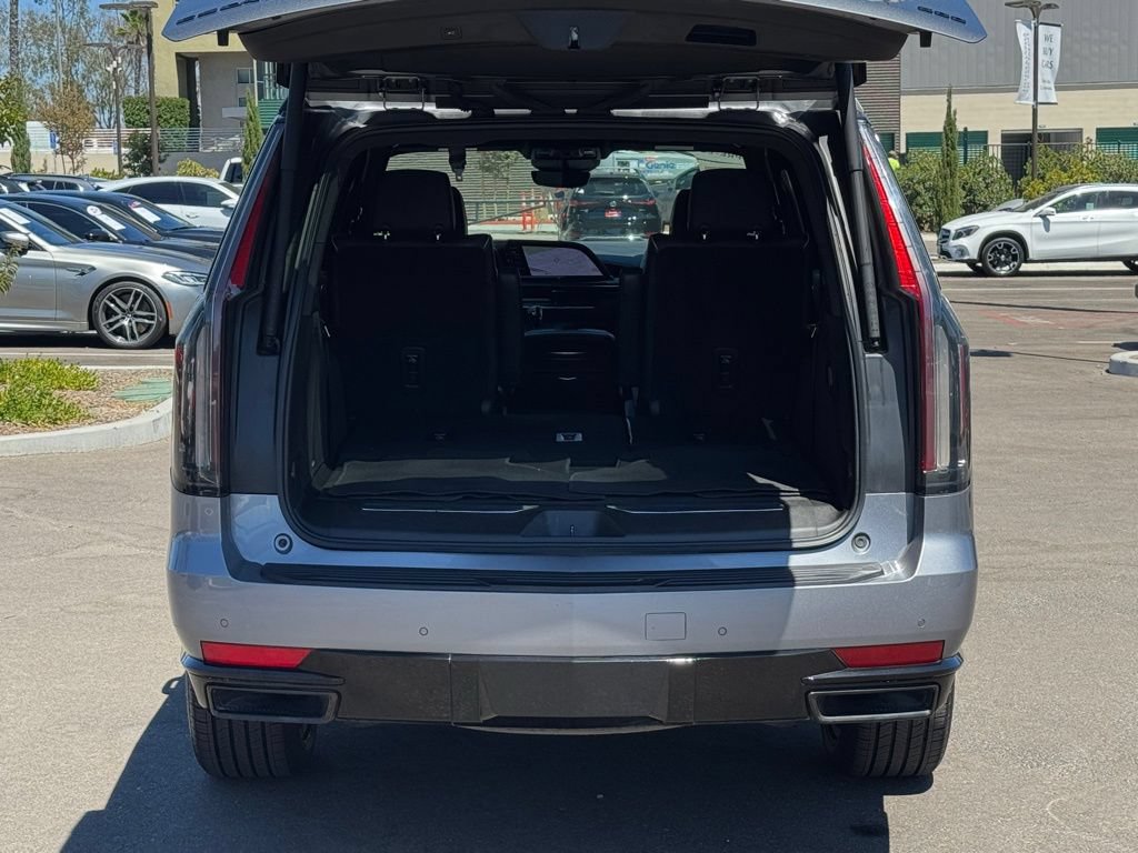 Used 2022 Cadillac Escalade Sport w/ Touring Package AWD/4WD image 22