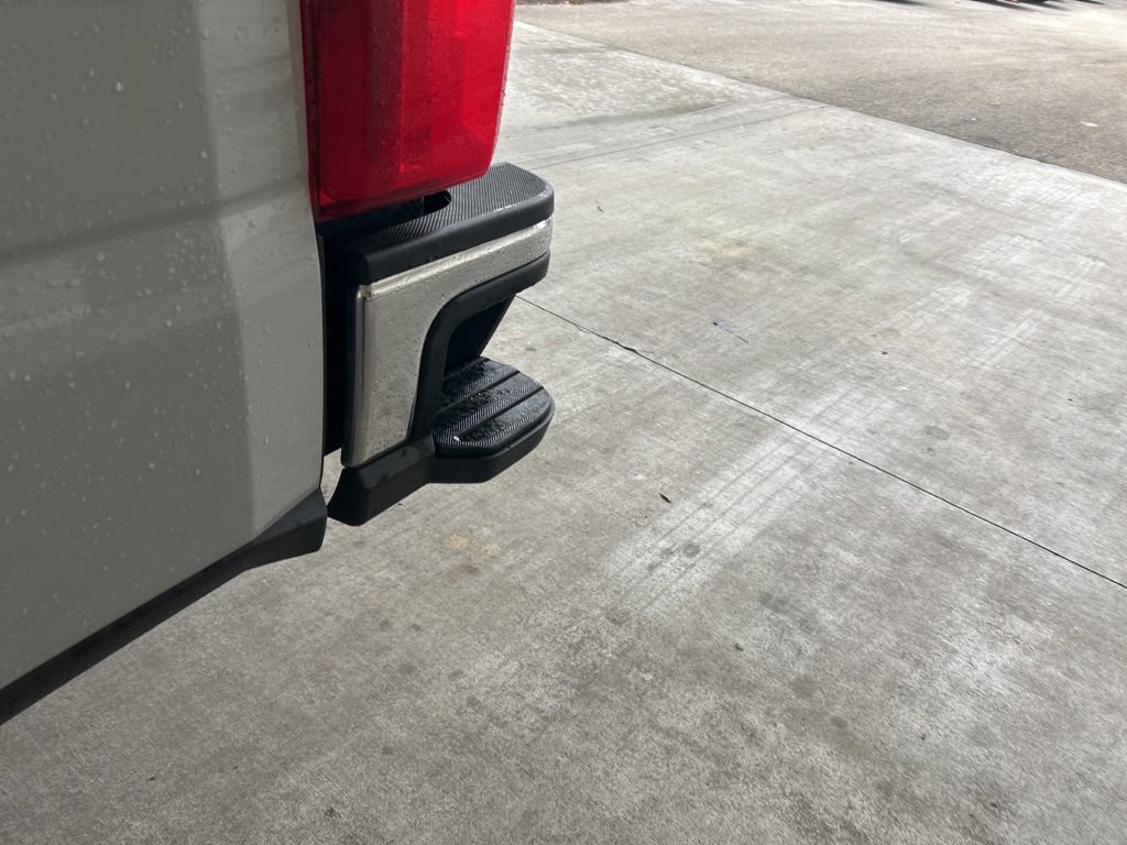 Used 2025 Ford F350 Lariat AWD/4WD image 21