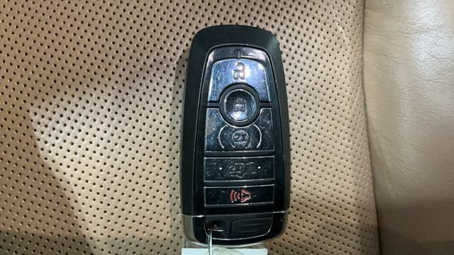 Used 2020 Lincoln Corsair Reserve w/ Equipment Group 201A AWD/4WD image 28