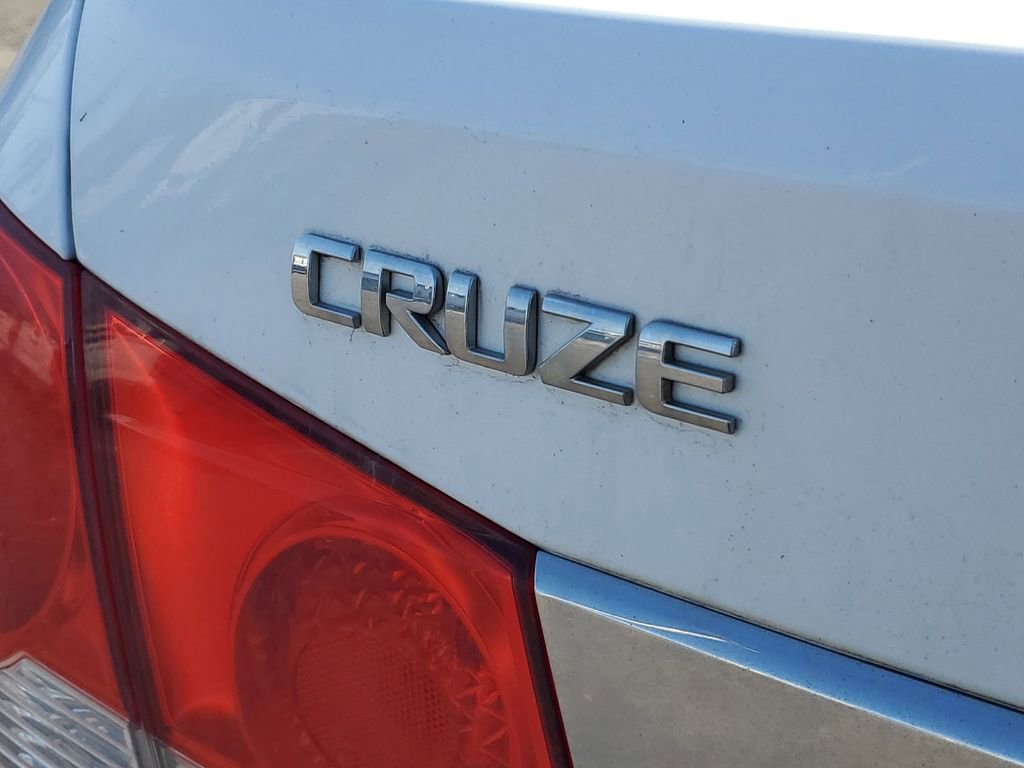 Used 2014 Chevrolet Cruze LT image 26