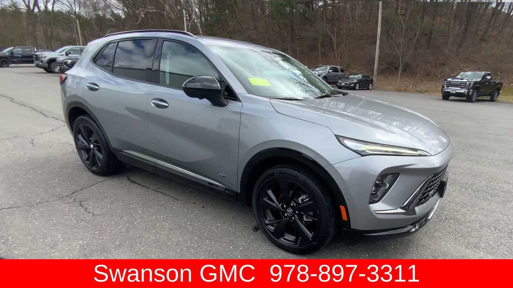 Certified 2025 Buick Envision Sport Touring image 2