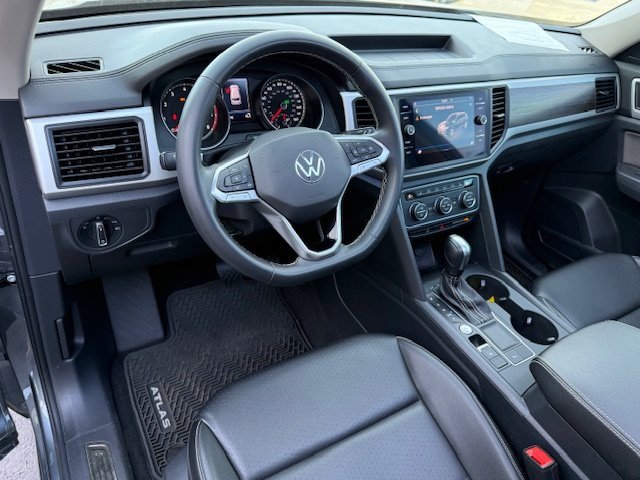 Used 2021 Volkswagen Atlas SE w/ Panoramic Sunroof Package image 11