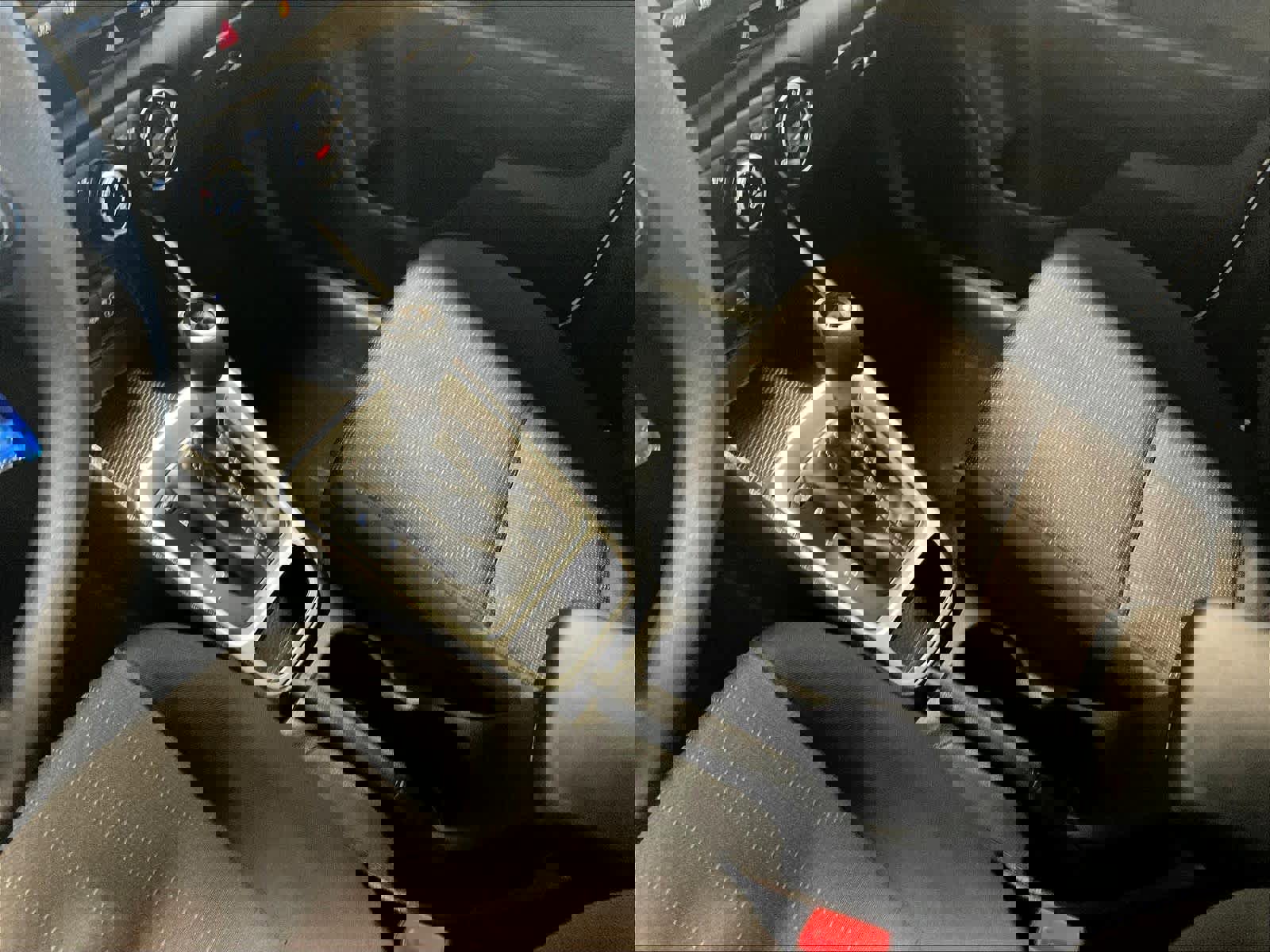 Used 2025 Hyundai Venue SE image 20