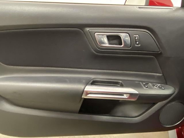 Used 2023 Ford Mustang EcoBoost image 10