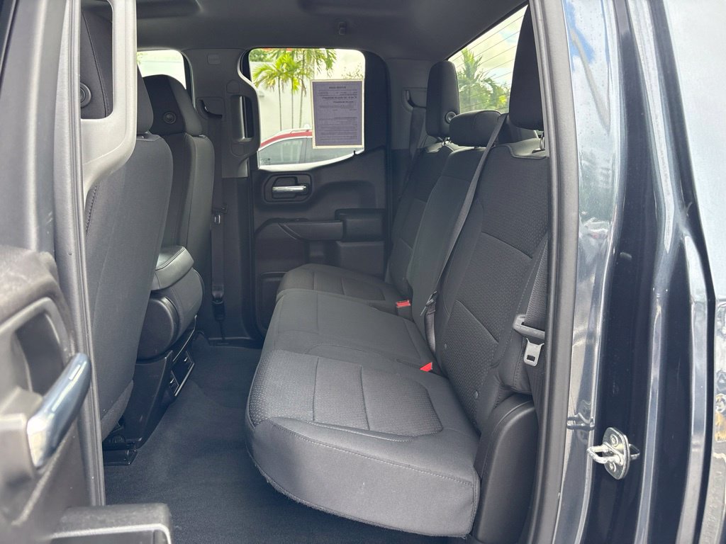 Used 2020 Chevrolet Silverado 1500 Custom w/ Custom Value Package RWD image 18