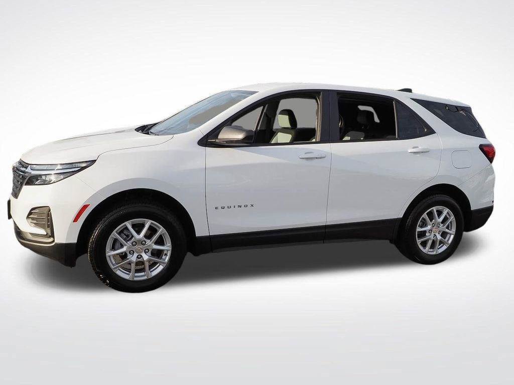 Certified 2024 Chevrolet Equinox LS w/ LS Convenience Package AWD/4WD image 4