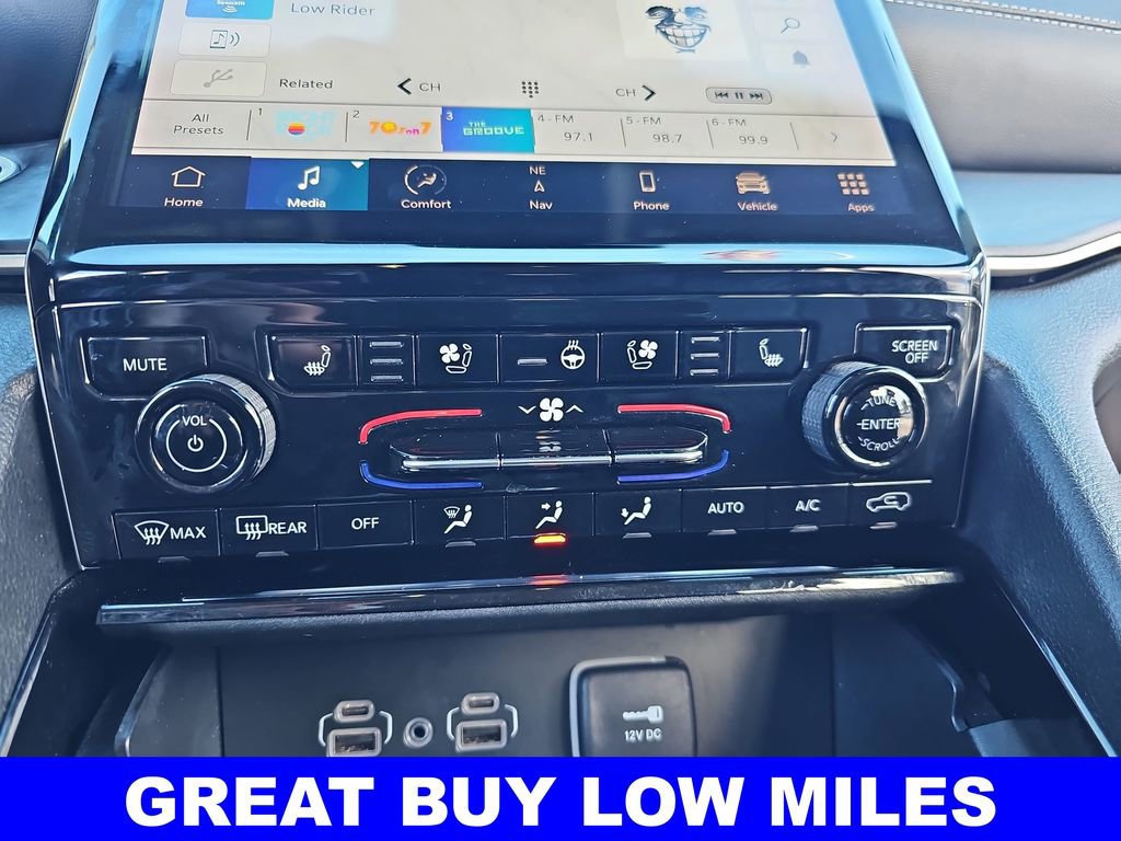 Used 2023 Jeep Grand Cherokee Limited w/ Luxury Tech Group II image 21