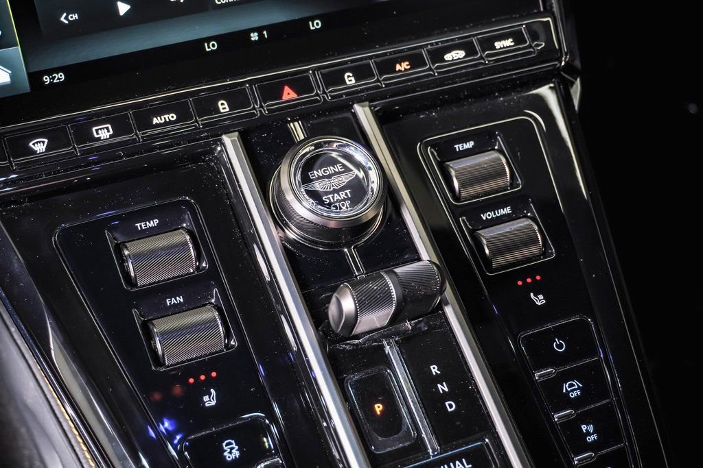 New 2026 Aston Martin V8 Vantage Coupe image 30