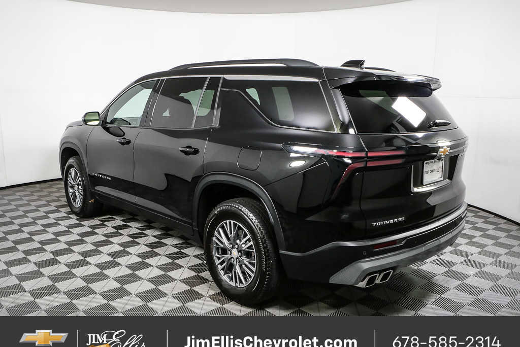 Used 2025 Chevrolet Traverse LT FWD image 27