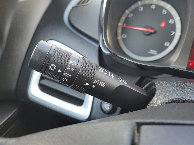 Used 2015 GMC Terrain SLE image 17