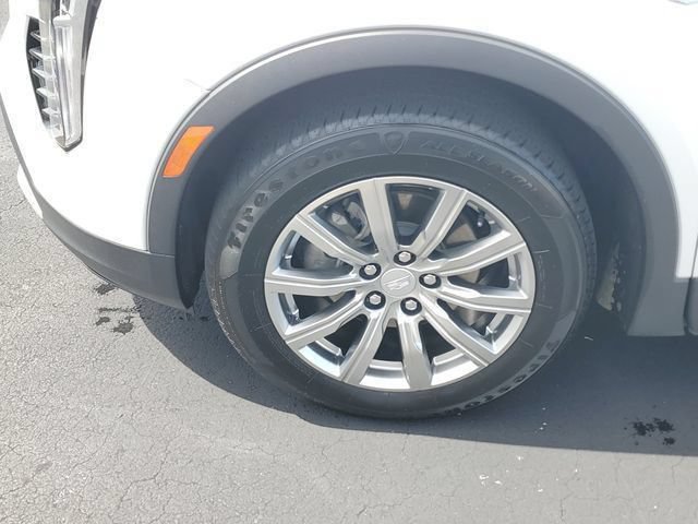 Certified 2022 Cadillac XT4 Premium Luxury w/ Safety Alert Package FWD image 11