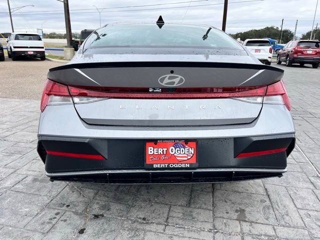 New 2026 Hyundai Elantra SEL Sport Premium FWD image 6