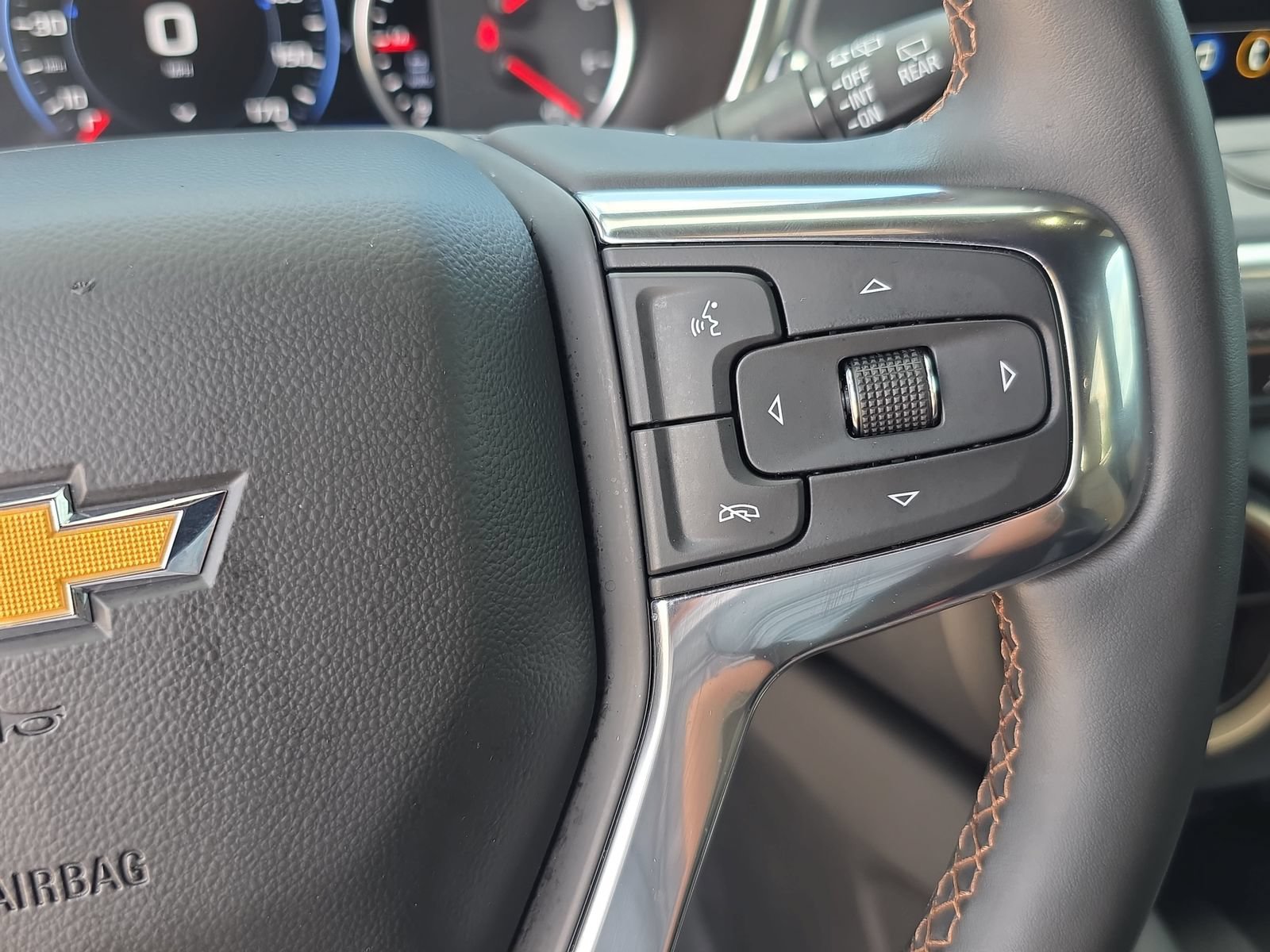 Used 2023 Chevrolet Blazer Premier w/ Enhanced Convenience Package AWD/4WD image 15