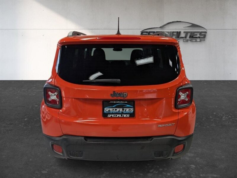 Used 2017 Jeep Renegade Sport w/ Power & Air Group FWD image 9