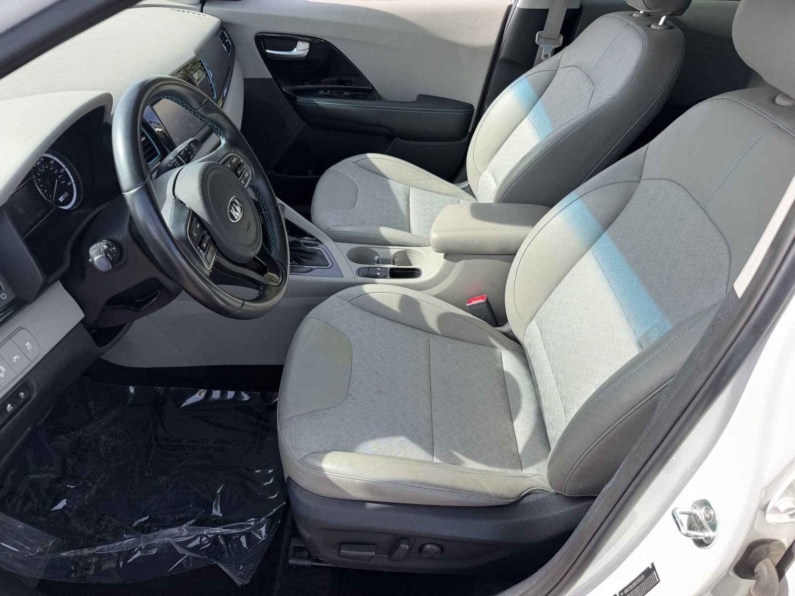 Used 2019 Kia Niro EX FWD image 5