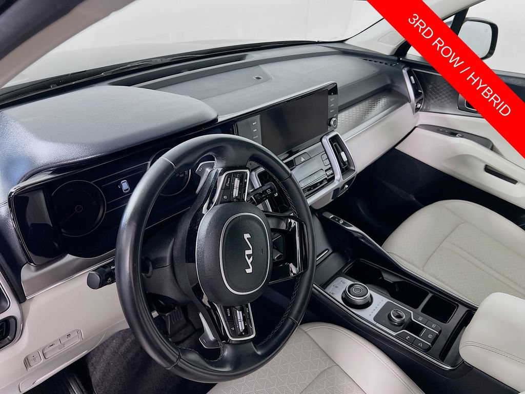 Certified 2023 Kia Sorento EX AWD/4WD image 10