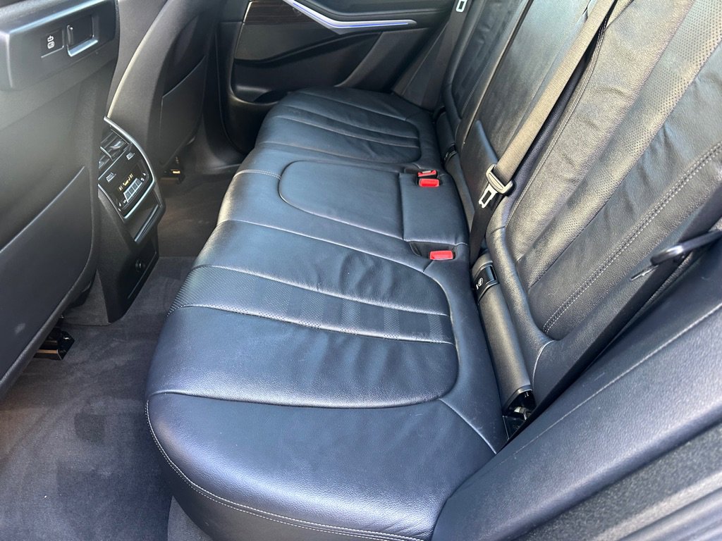 Used 2019 BMW X5 xDrive40i w/ Premium Package 2 AWD/4WD image 18