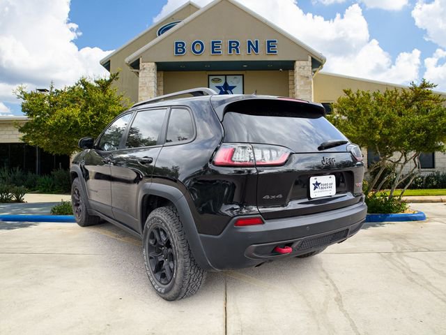 Used 2019 Jeep Cherokee Trailhawk AWD/4WD image 3