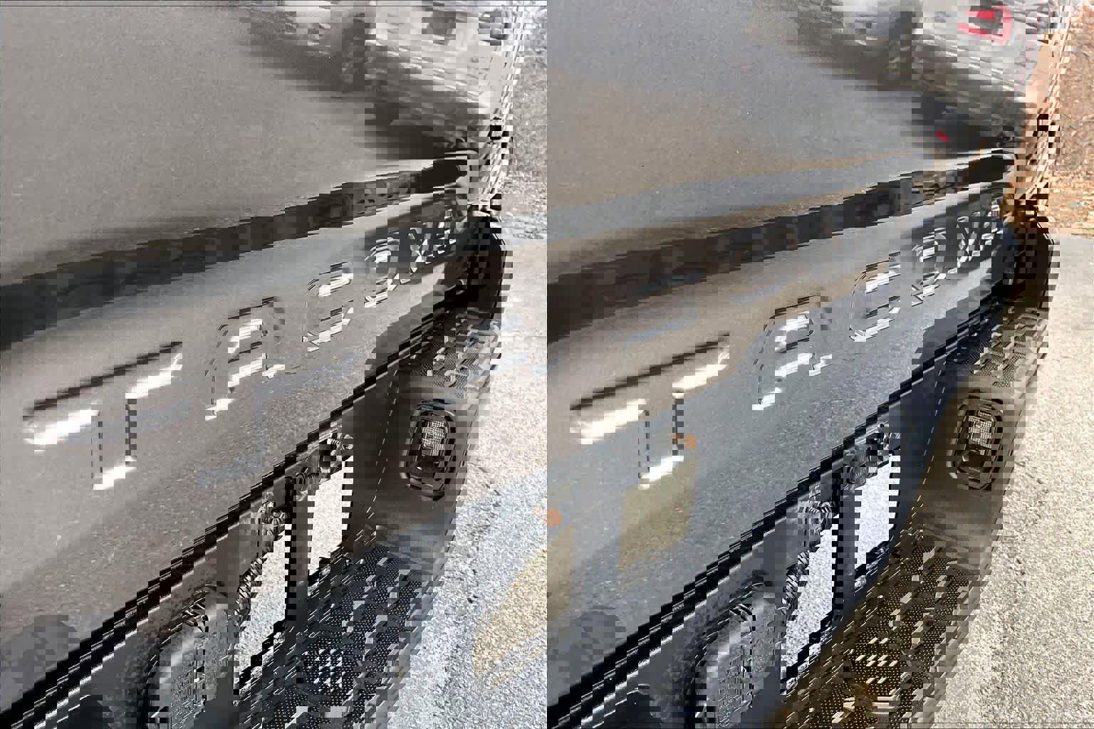 Used 2021 Toyota Tacoma TRD Sport w/ Technology Package image 10