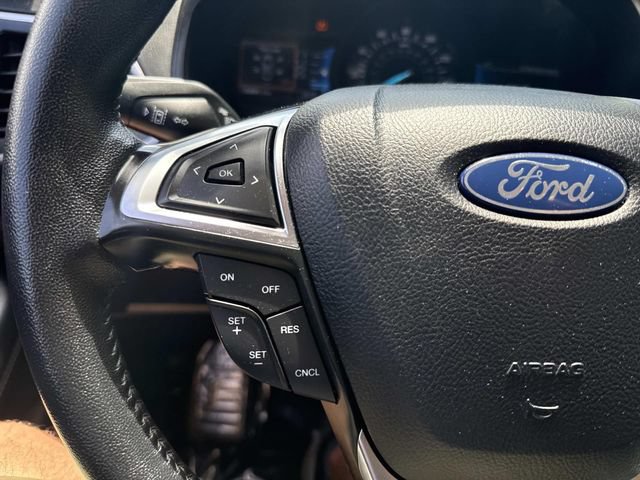 Used 2024 Ford Edge SEL AWD/4WD image 32