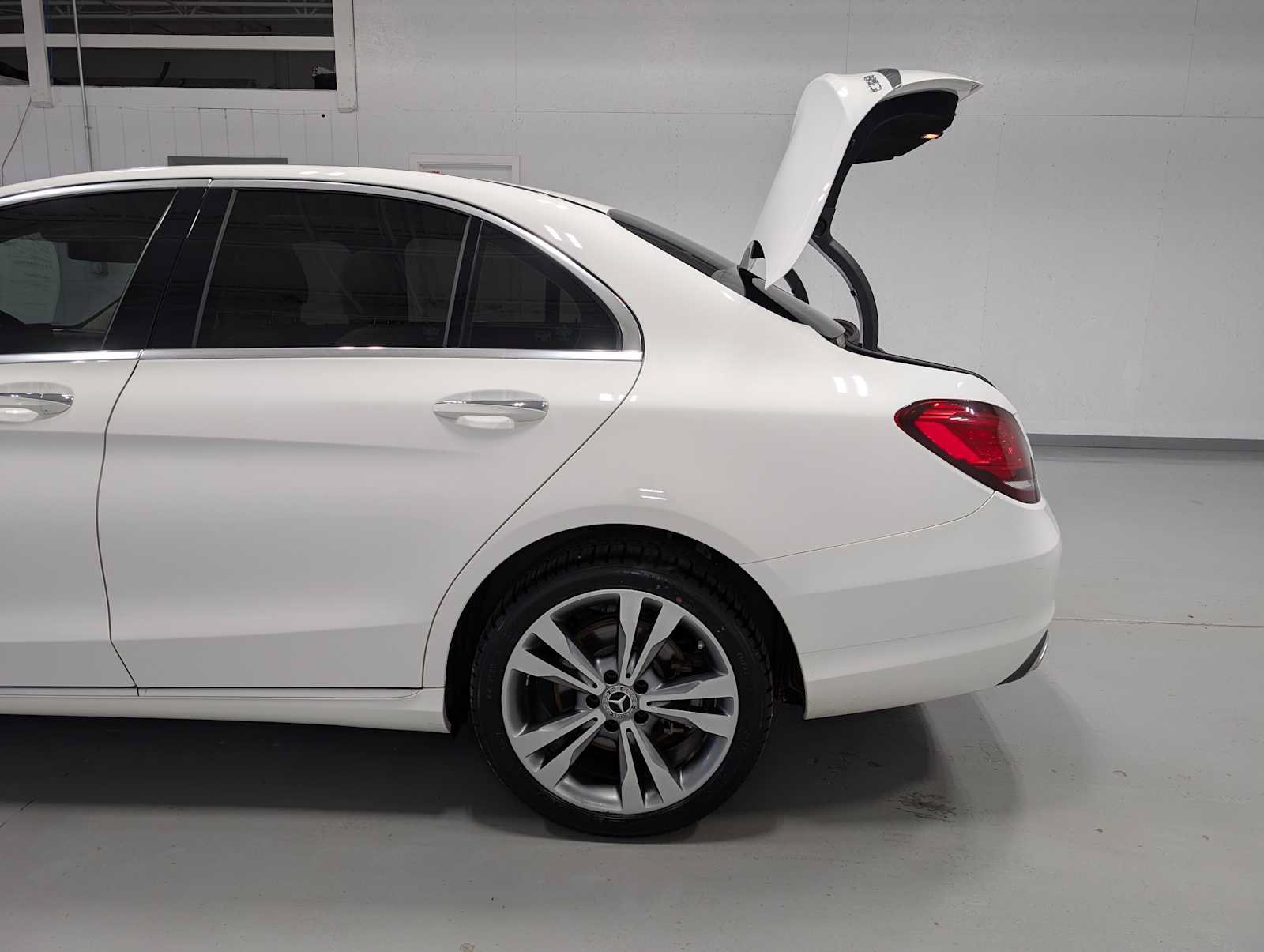 Certified 2019 Mercedes-Benz C 300 4MATIC Sedan image 11
