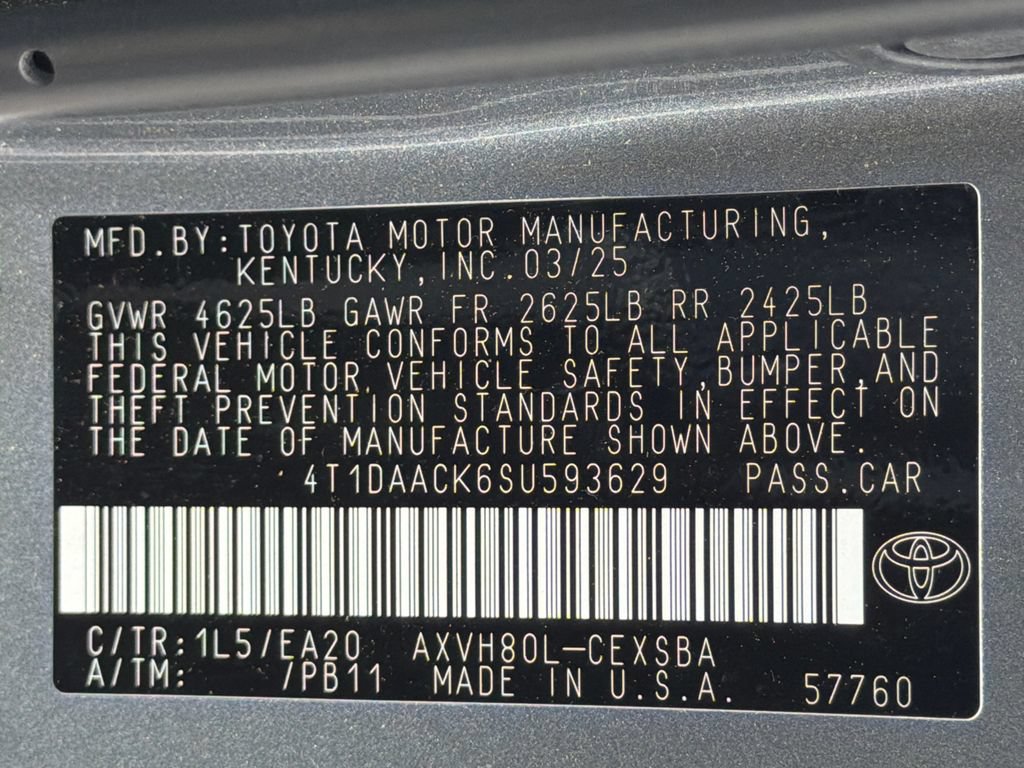 Used 2025 Toyota Camry SE w/ Convenience Package FWD image 32