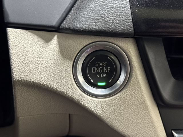 Certified 2023 Cadillac CT4 Luxury w/ Sun And Sound Package AWD/4WD image 17