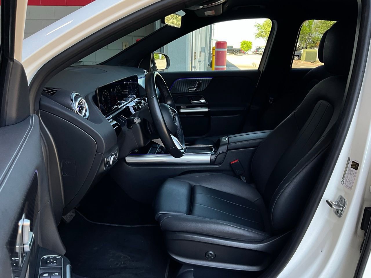 Used 2025 Mercedes-Benz GLA 250 image 10