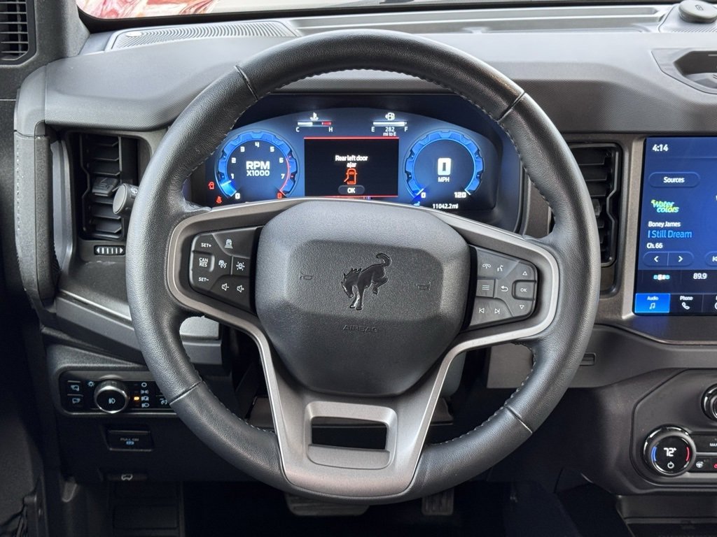 Used 2025 Ford Bronco Badlands image 7