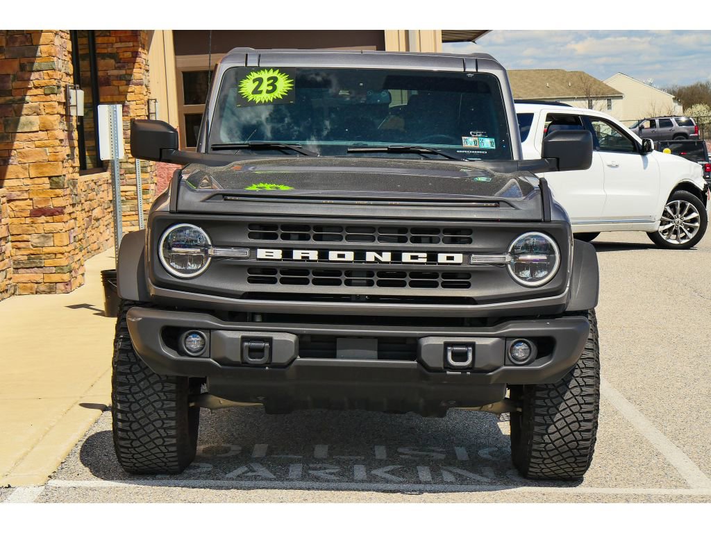 Used 2023 Ford Bronco Black Diamond w/ Sasquatch Package image 8