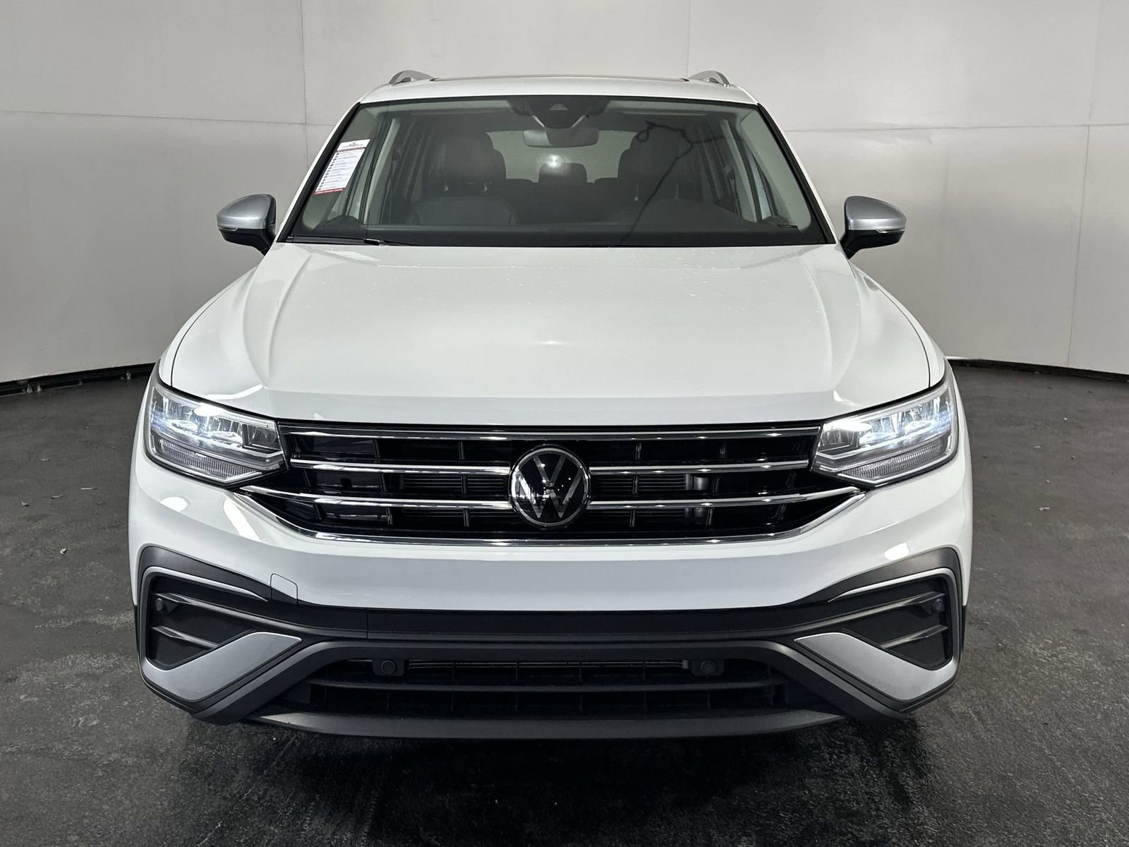 Used 2024 Volkswagen Tiguan Wolfsburg Edition image 4