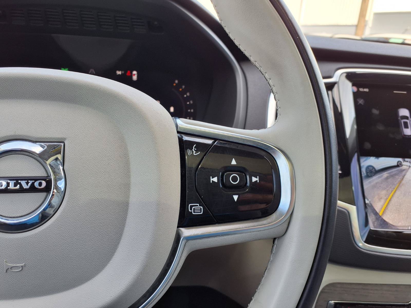 Certified 2023 Volvo XC90 B6 Plus AWD/4WD image 28