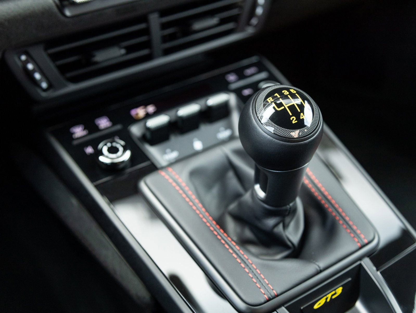 Certified 2026 Porsche 911 GT3 image 28