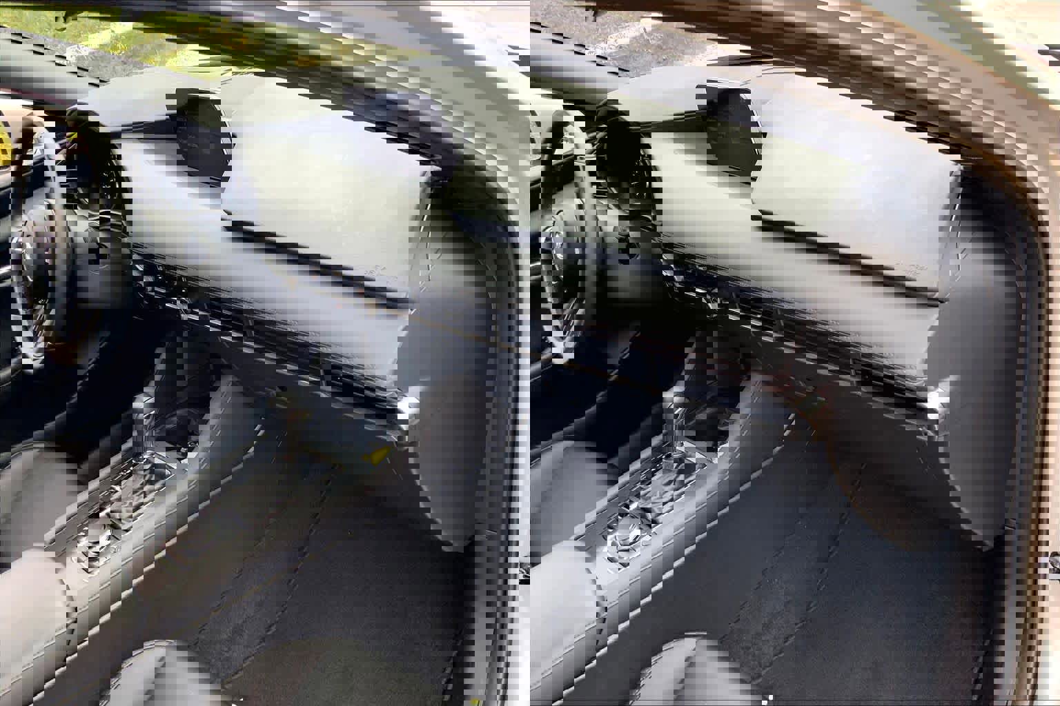 Used 2023 MAZDA MAZDA3 s image 18