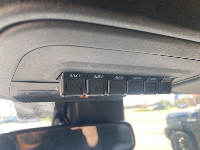 Used 2021 Ford Bronco Badlands image 15