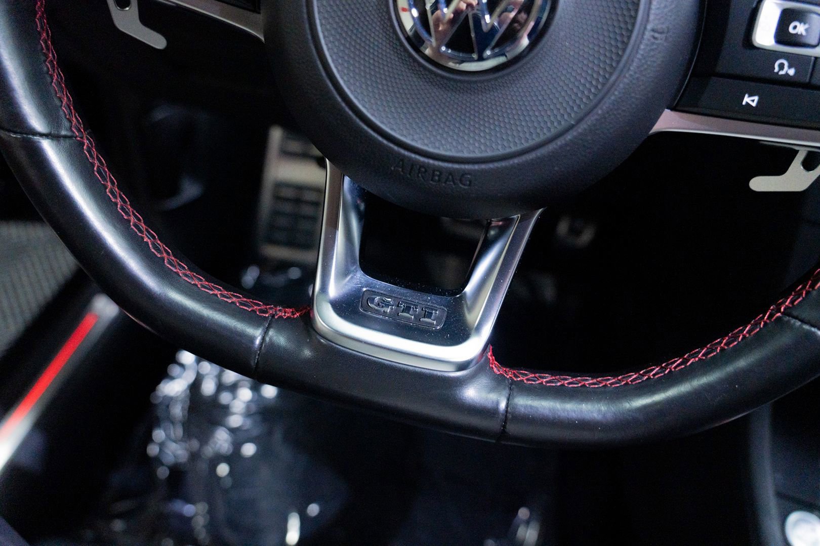Used 2017 Volkswagen GTI Autobahn FWD image 41