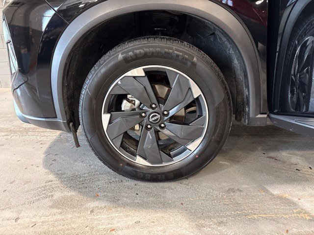 Used 2024 Nissan Rogue SV AWD/4WD image 28