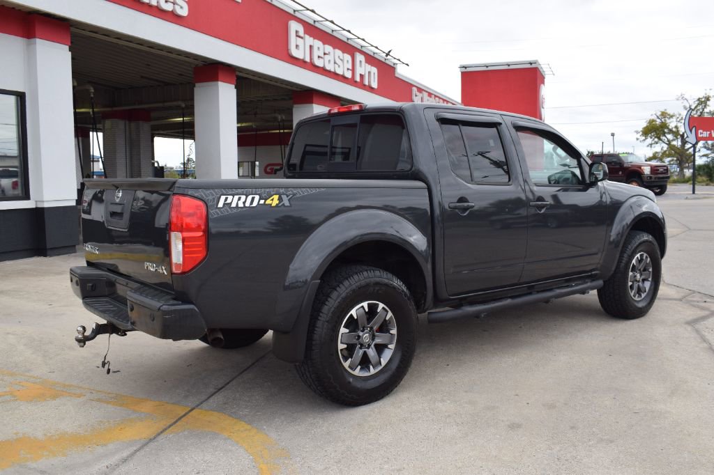 Used 2015 Nissan Frontier PRO-4X image 3