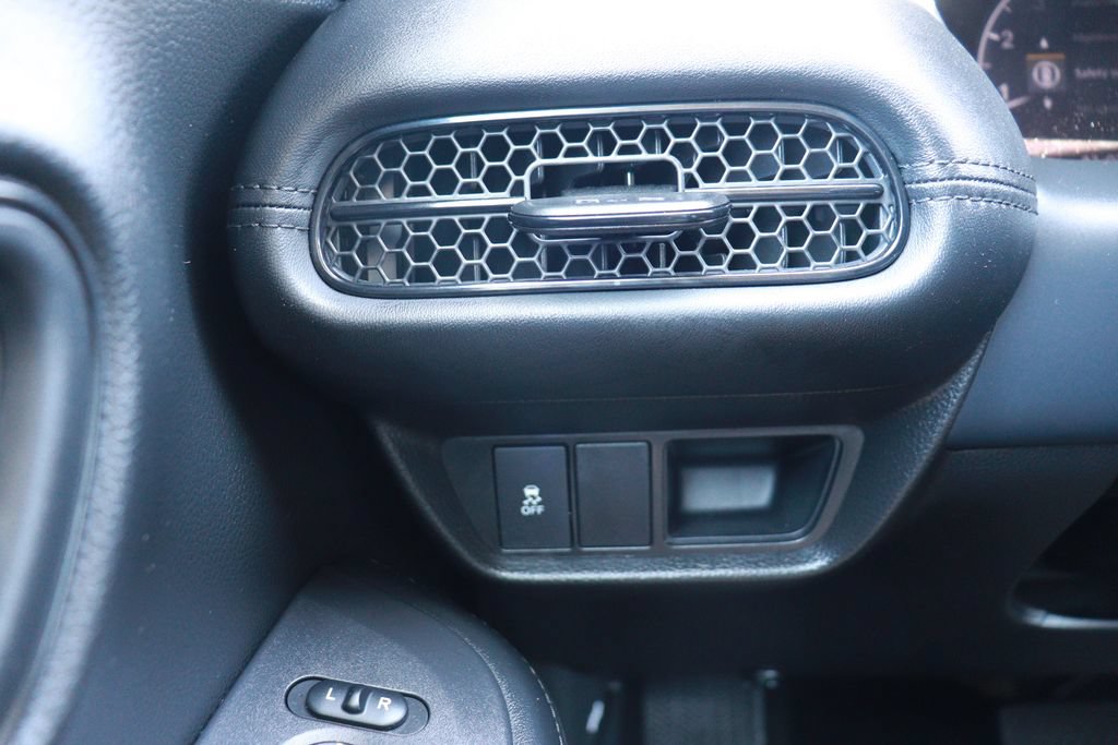 Certified 2026 Honda HR-V LX image 23