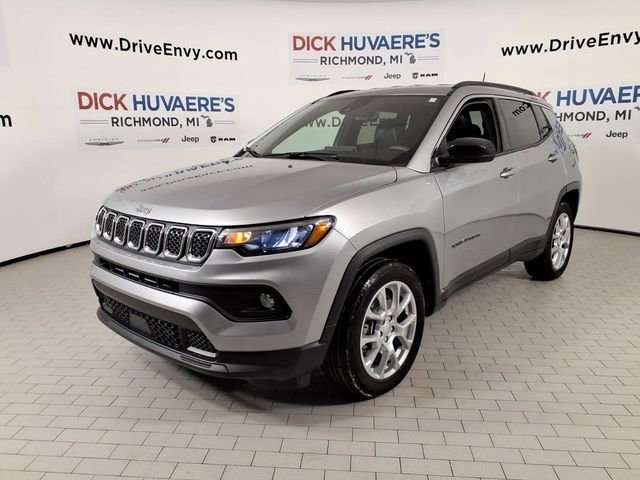 Used 2024 Jeep Compass Latitude