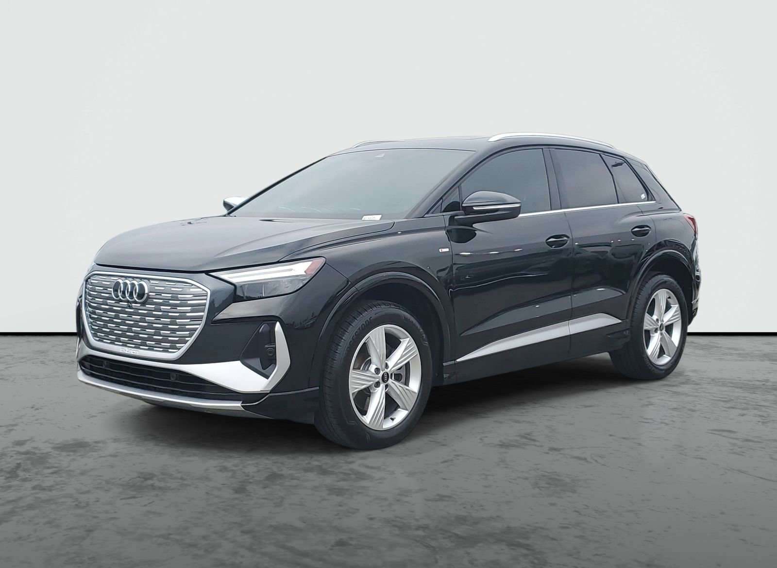 Used 2023 Audi Q4 e-tron Premium w/ Convenience Package AWD/4WD image 2